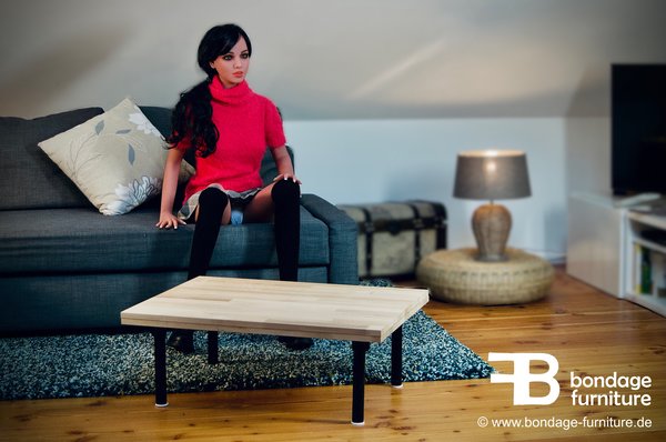 Unsere Bondage Platte als harmloser Tisch - Erotik Möbel von Bondage Furniture